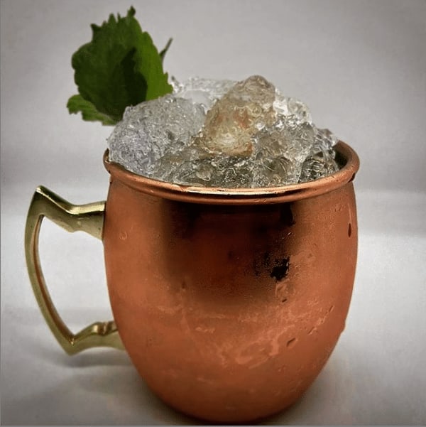Área de barra y botellas de El Tíbiri Tábara