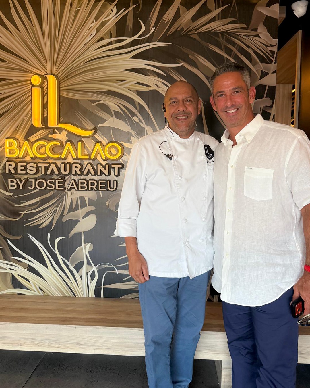 Jorge Posada visita IL Baccalao
