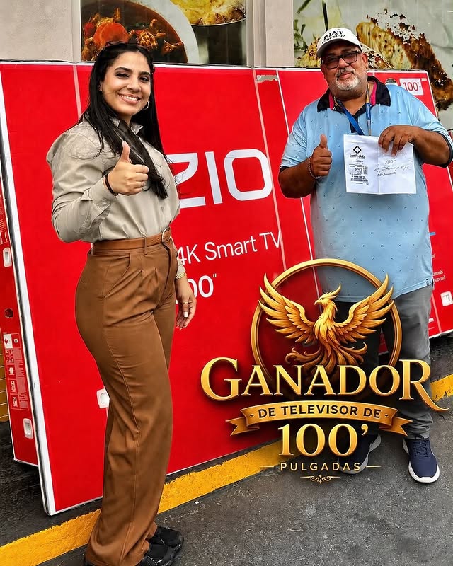 Joel recibe el gran premio del cuarto aniversario