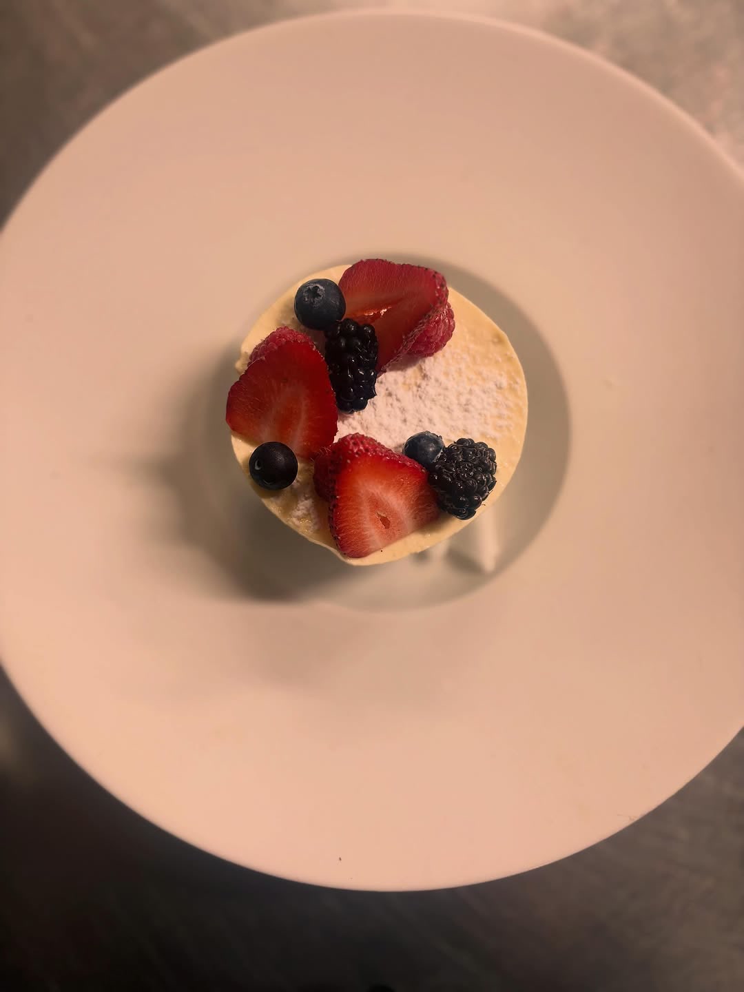 Soufflé ligero con frutas frescas