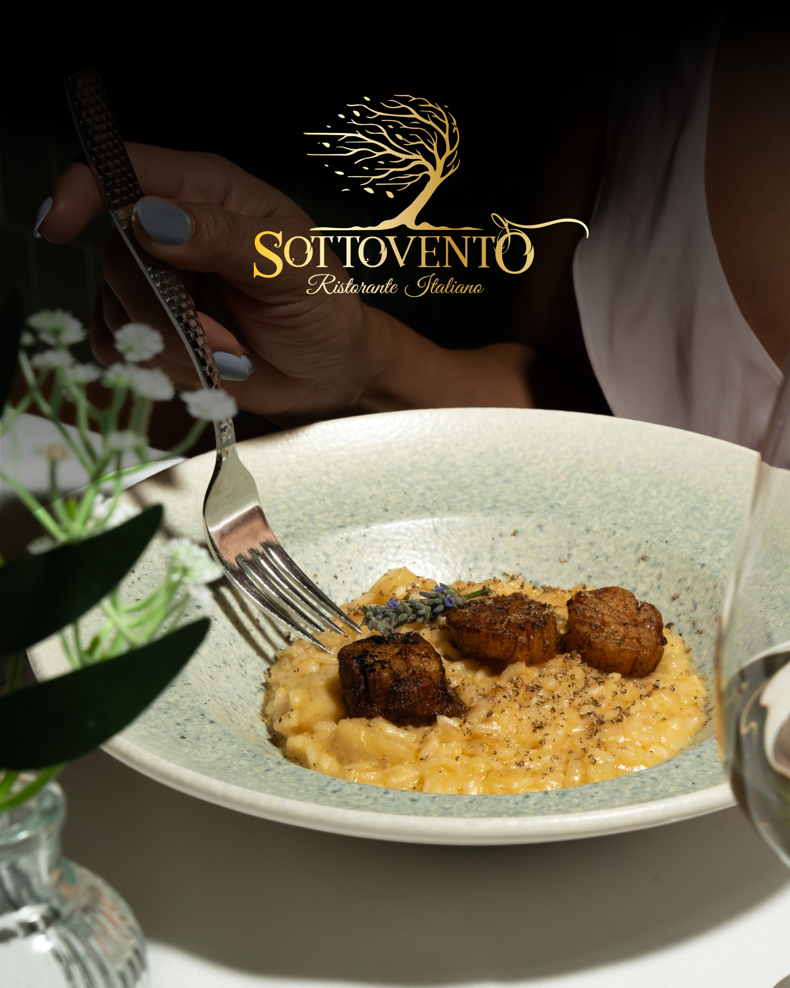 Vieiras doradas sobre un risotto hecho para saborear sin prisa